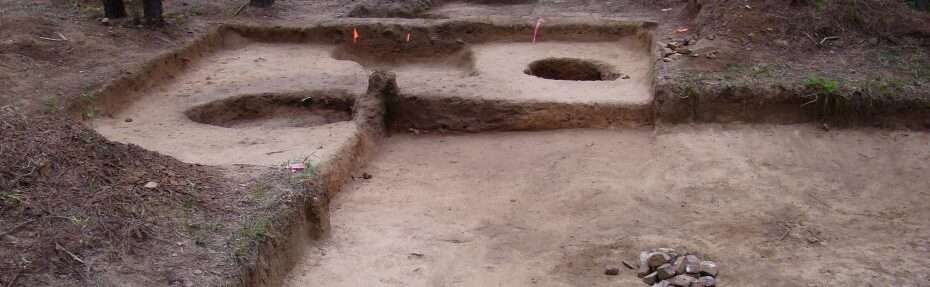 Photo of an archaeological dig